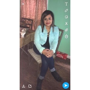 Meet your Posher, Yanet